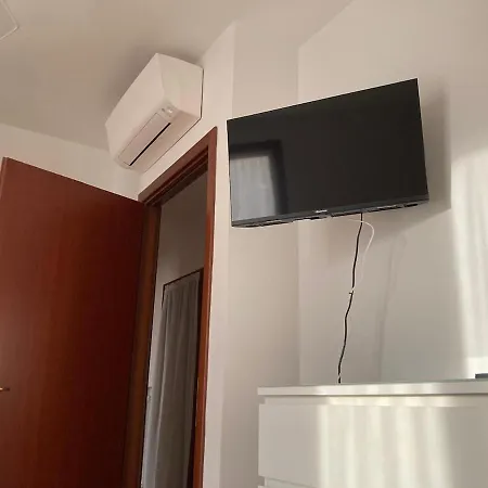 Casa Alex Civico 18 アパート *