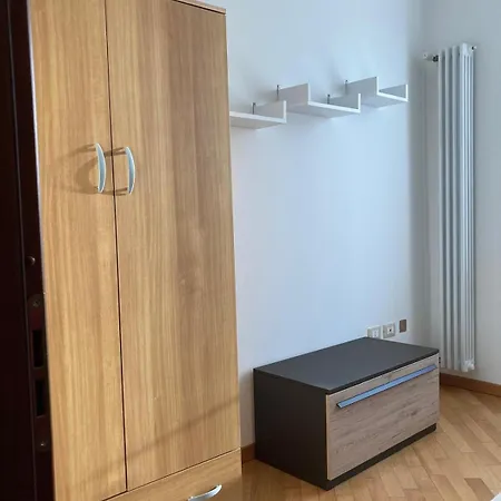 Casa Alex Civico 18 * デセンツァーノ・デル・ガルダ